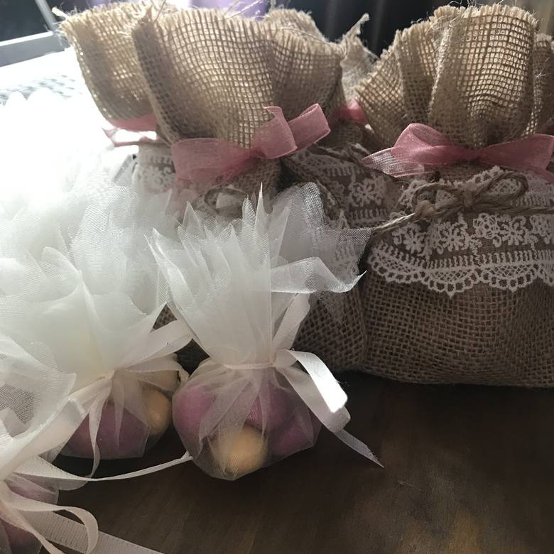 Attentions et cadeaux préparés pour les invités